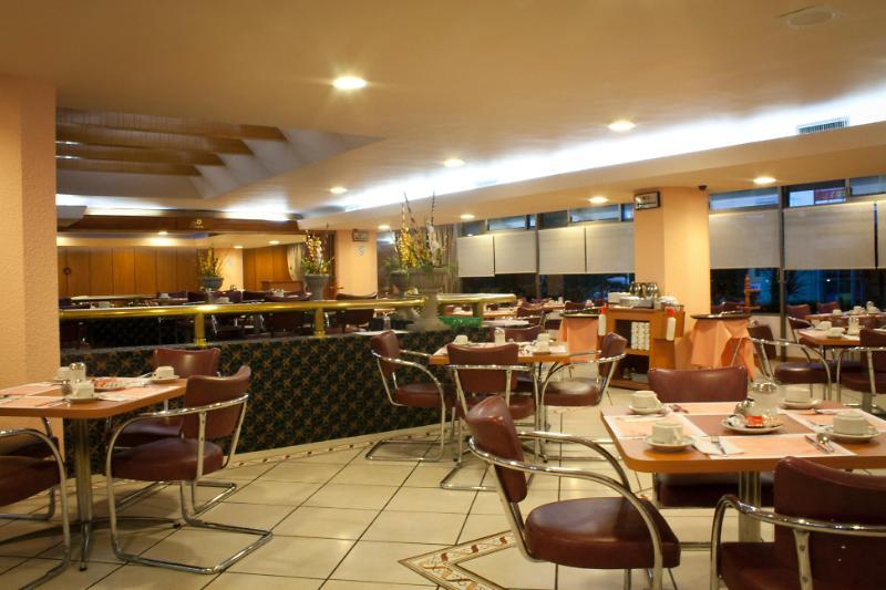Hotel Real Plaza San Luis Potosí Exteriör bild