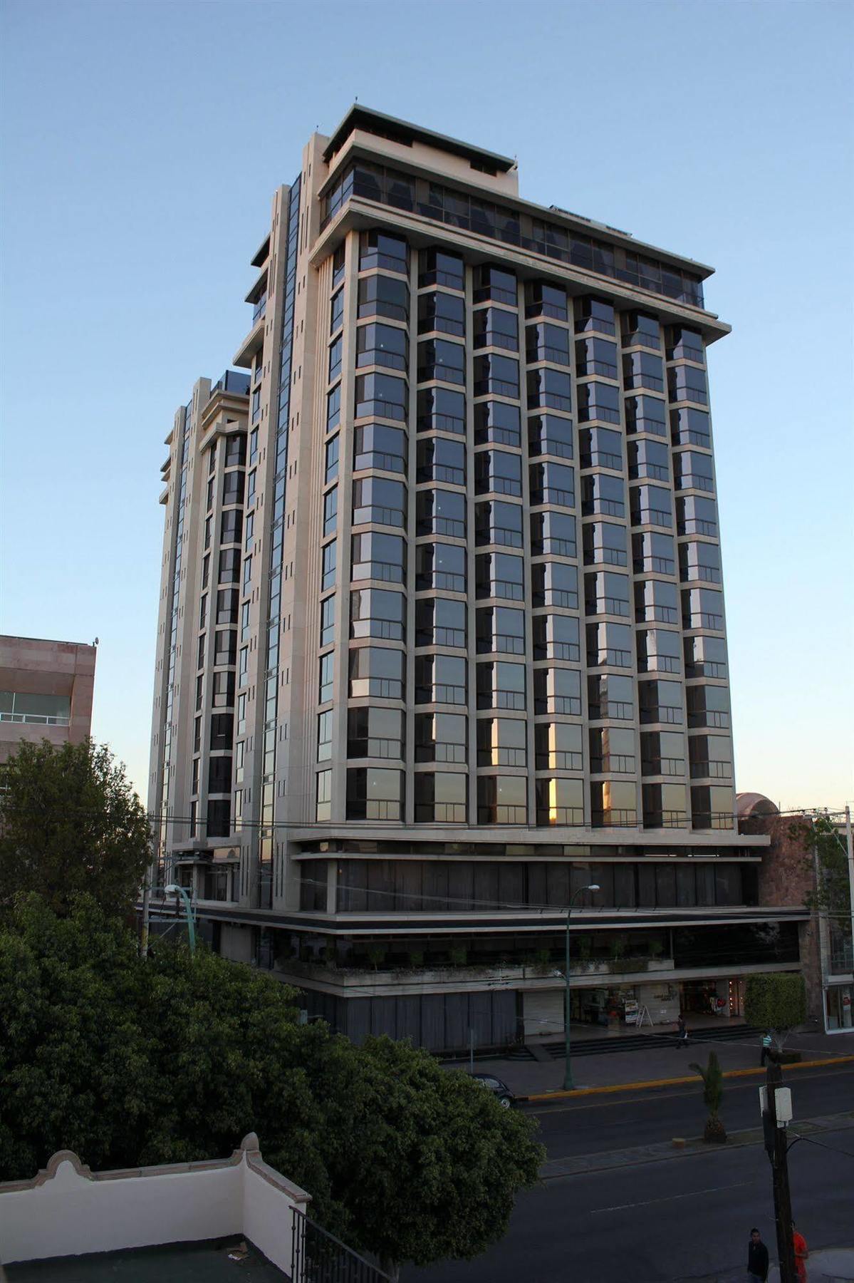 Hotel Real Plaza San Luis Potosí Exteriör bild