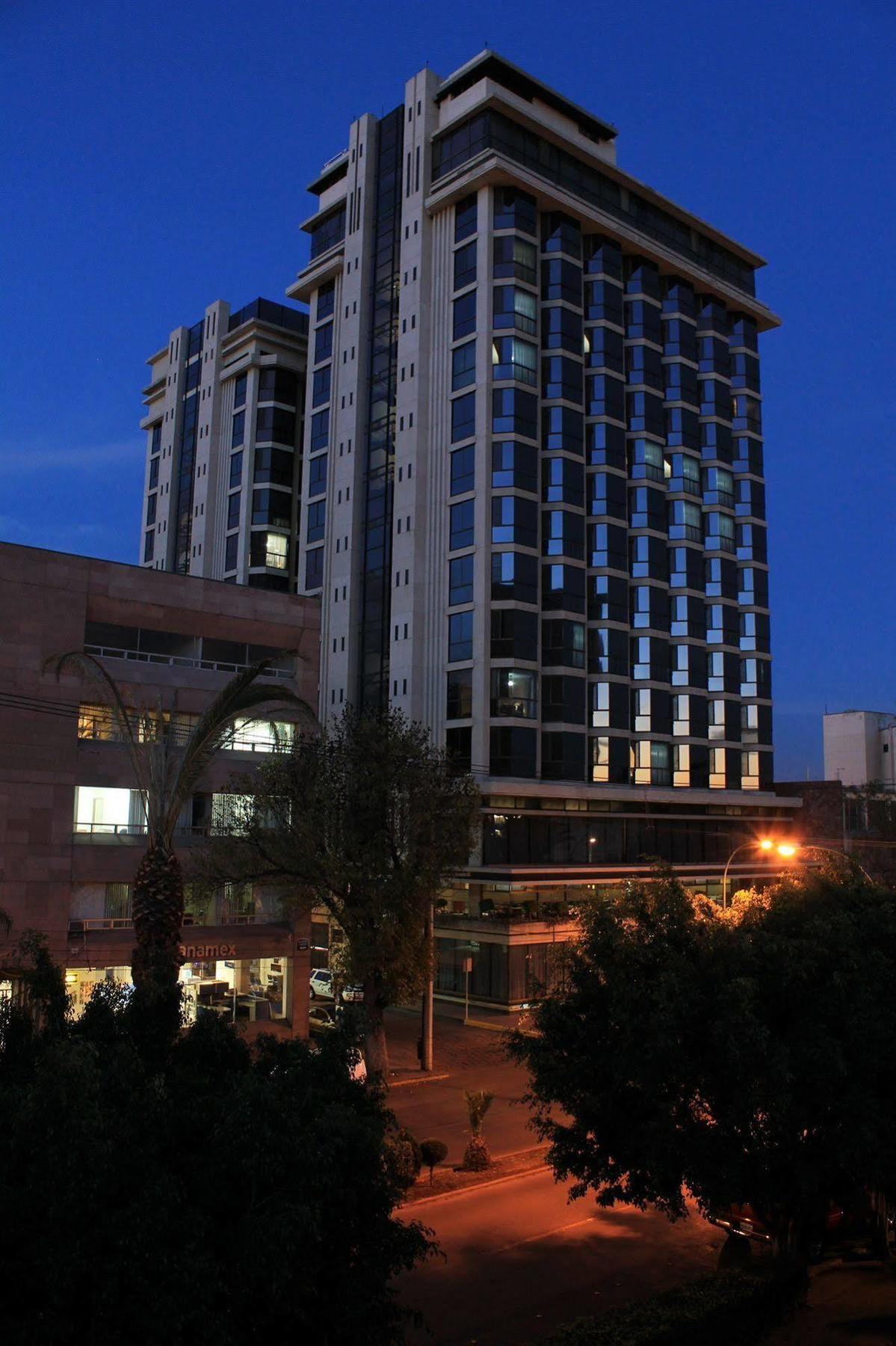 Hotel Real Plaza San Luis Potosí Exteriör bild